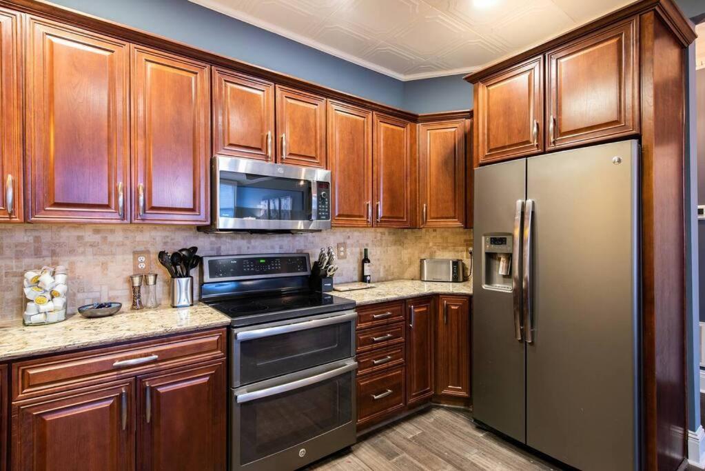 Downtown Sophistication/ Two Bedroom / Two Bath Louisville Buitenkant foto